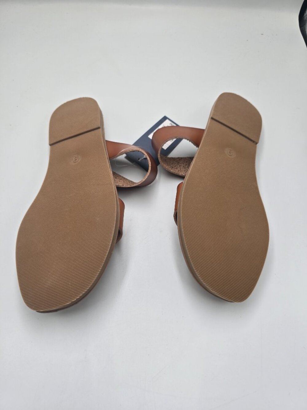 Universal Thread DSandals - Picture 3 of 3